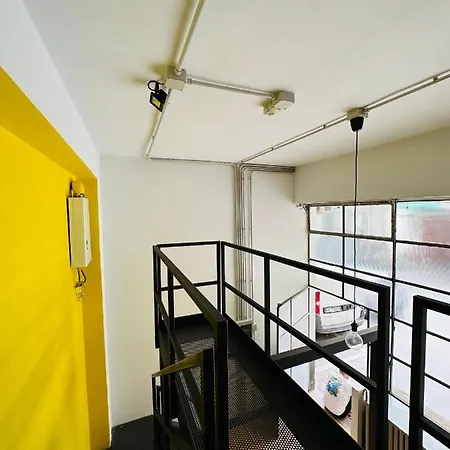 San Salvario Loft: Where Industrial Meets Urban * Turin