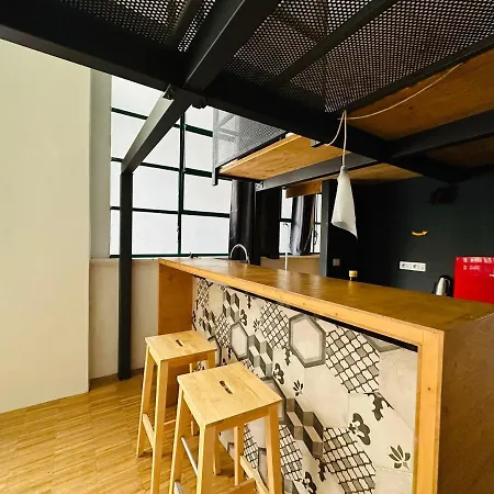 San Salvario Loft: Where Industrial Meets Urban Appartamento *